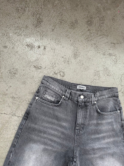 GREY FLARED DENIM